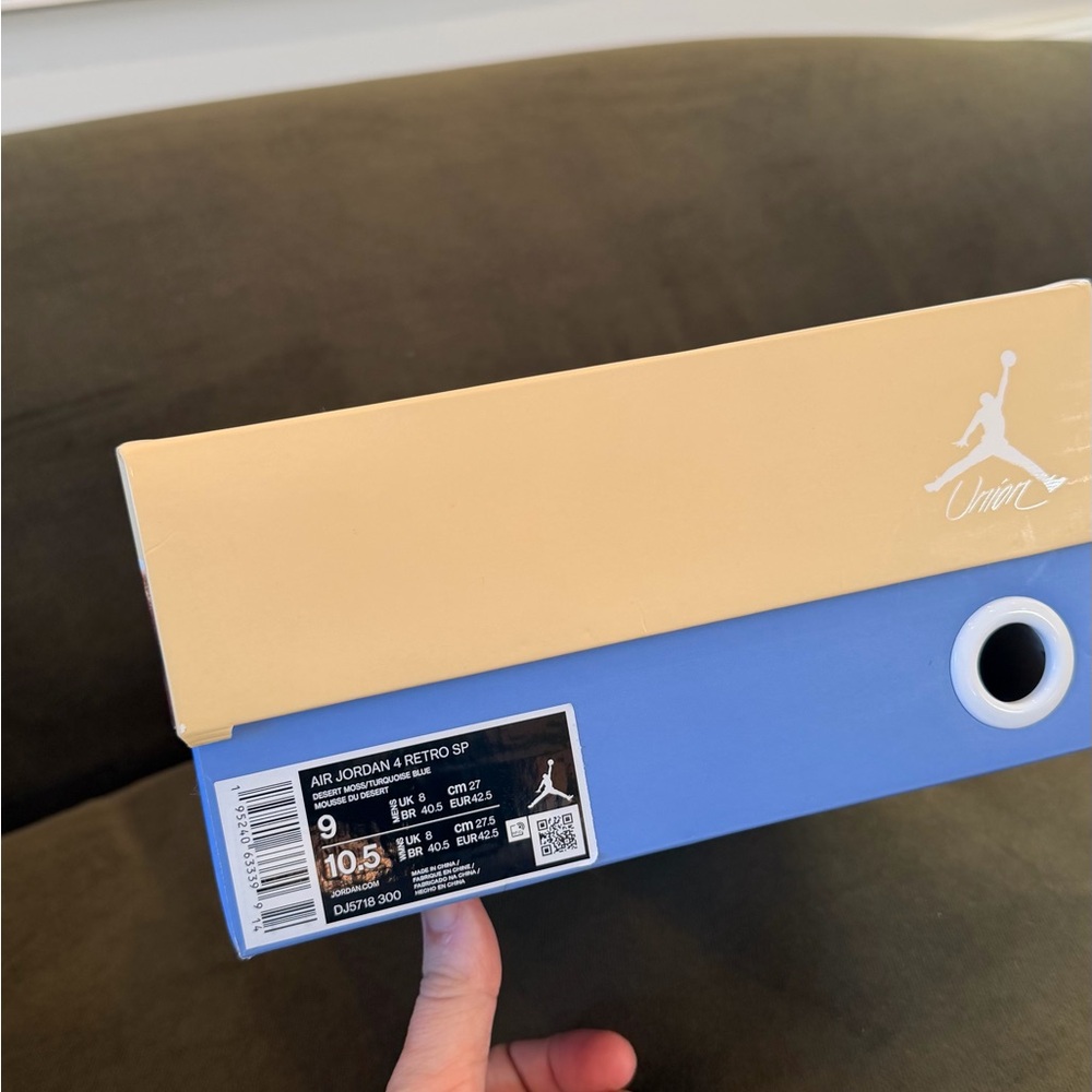 Jordan 4 Retro SP
30th Anniversary Union Desert Moss
Box and wrapping paper. - Picture 5 of 16